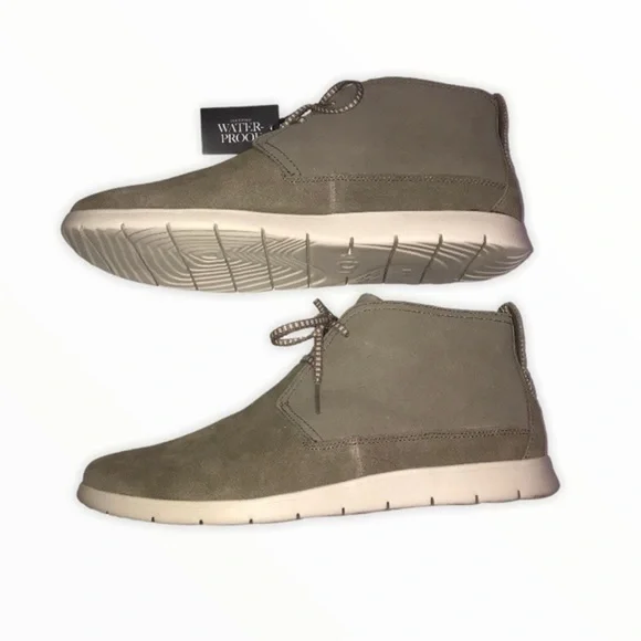 Ugg Freeman Chukka Men’s Boots - Size 12 - NWOB